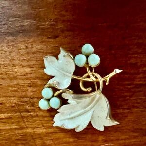 Vintage Sarah Coventry Brooch